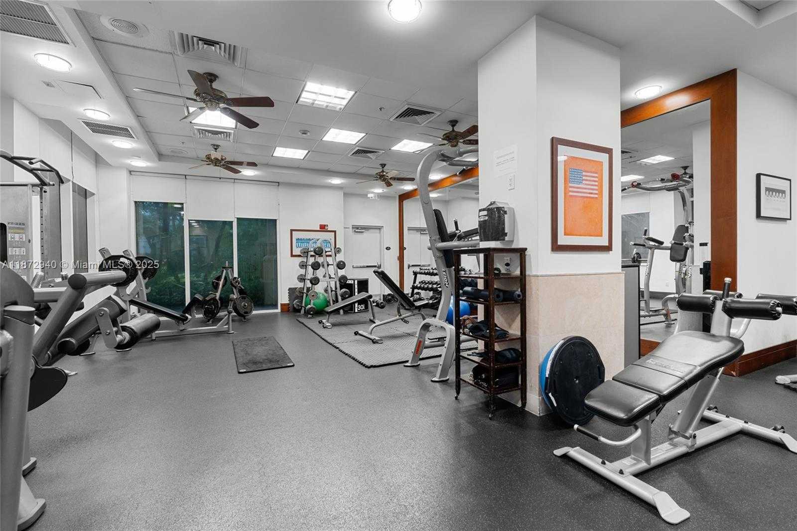 Small Image of 19501 WEST COUNTRY CLUB DR #2415, Aventura Number 25