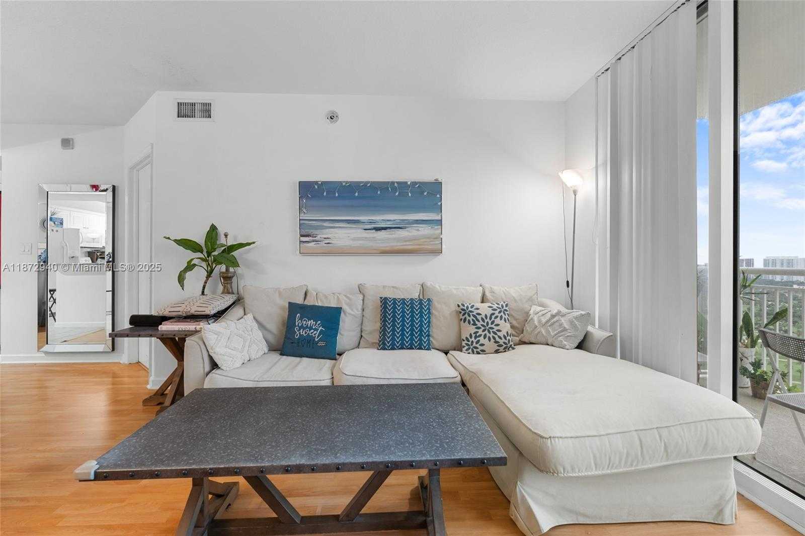 Small Image of 19501 WEST COUNTRY CLUB DR #2415, Aventura Number 6