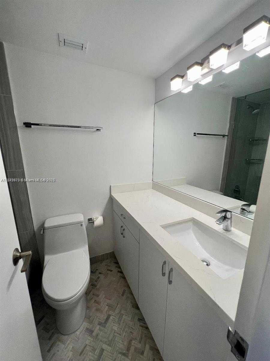 Small Image of 7441 WAYNE AVE #4R, Miami Beach Number 12
