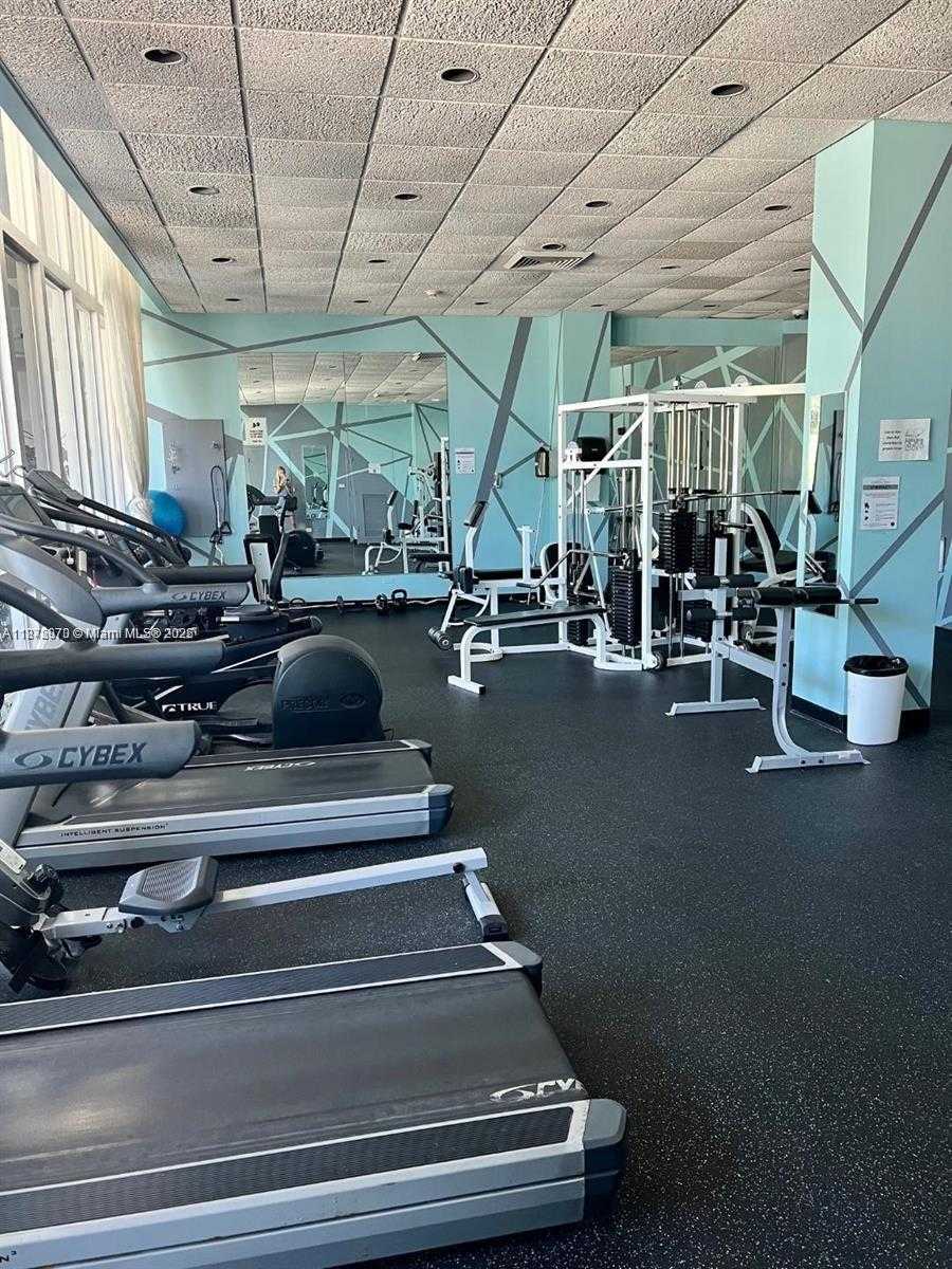 Small Image of 7441 WAYNE AVE #4R, Miami Beach Number 20