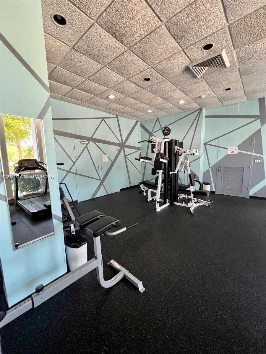 Small Image of 7441 WAYNE AVE #4R, Miami Beach Number 22