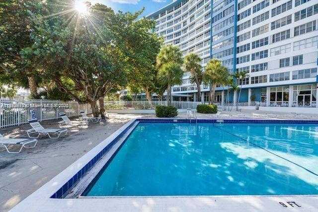 Small Image of 7441 WAYNE AVE #4R, Miami Beach Number 24