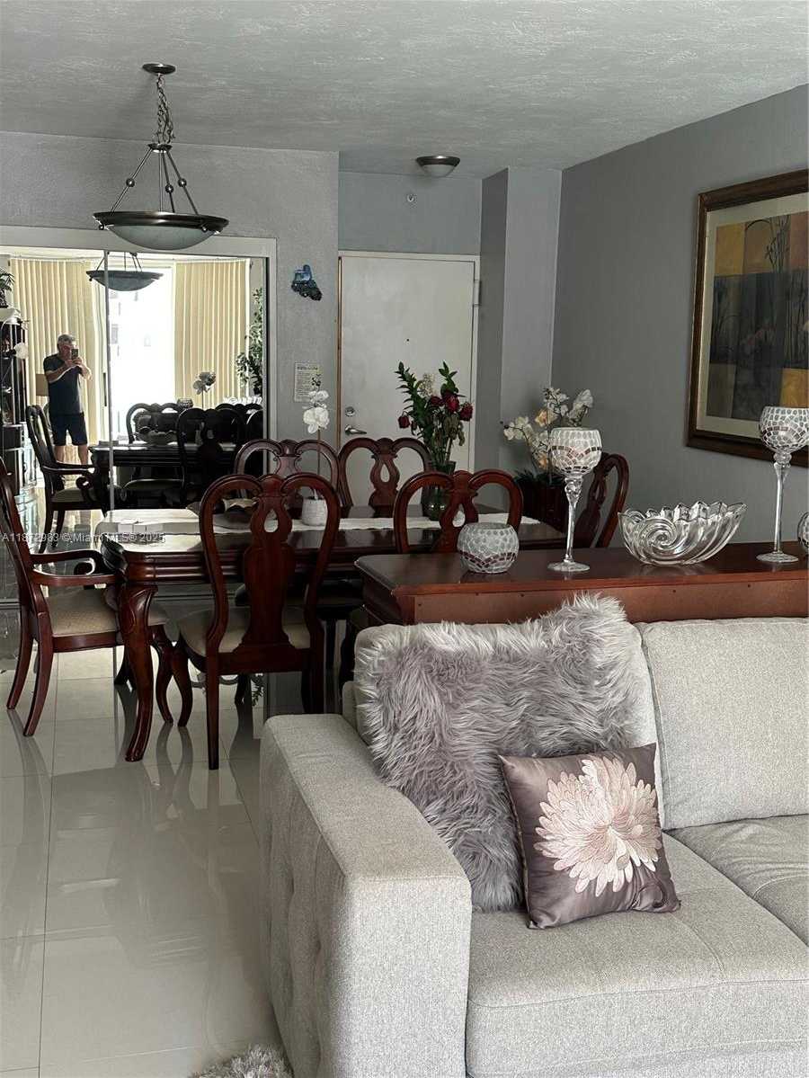 Small Image of 3001 SOUTH OCEAN DR #1549, Hollywood Number 5