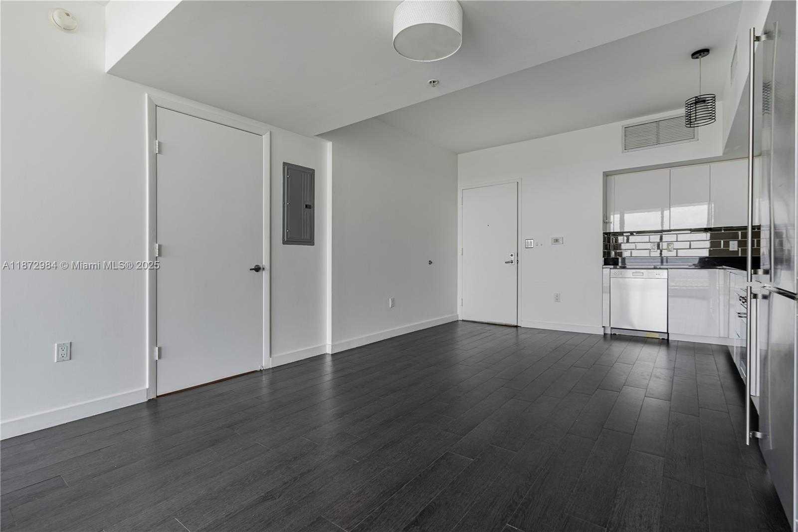 Small Image of 92 SOUTH WEST 3RD ST #4509, Miami Number 4