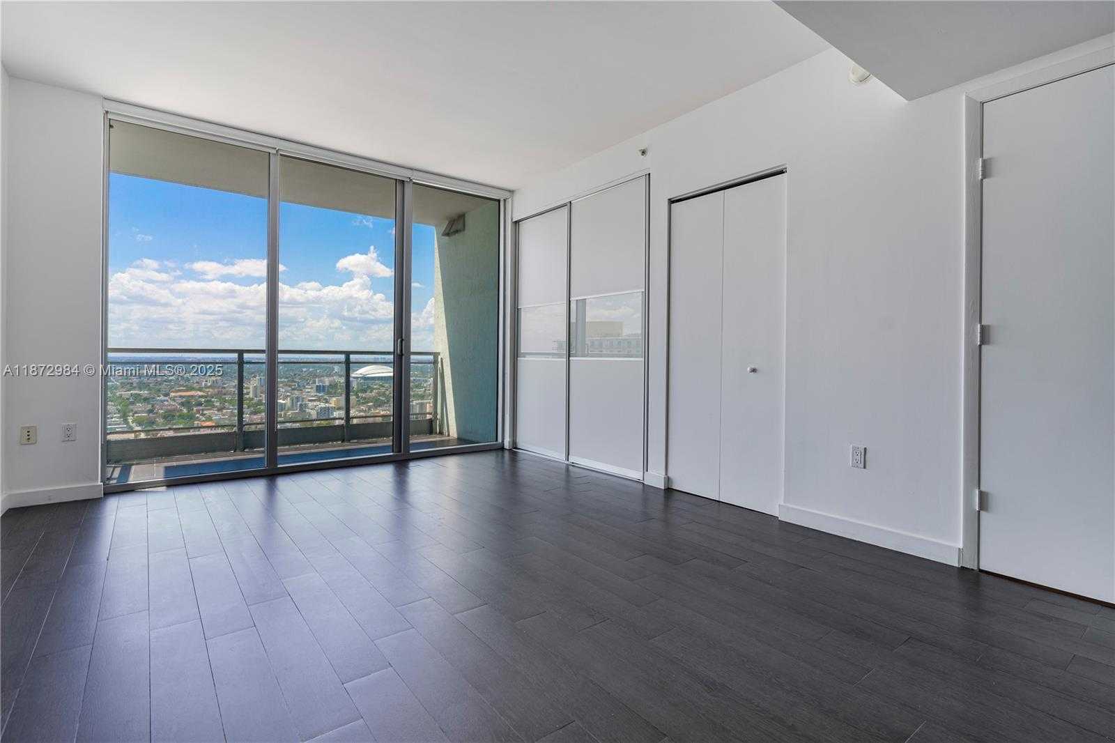 Small Image of 92 SOUTH WEST 3RD ST #4509, Miami Number 6