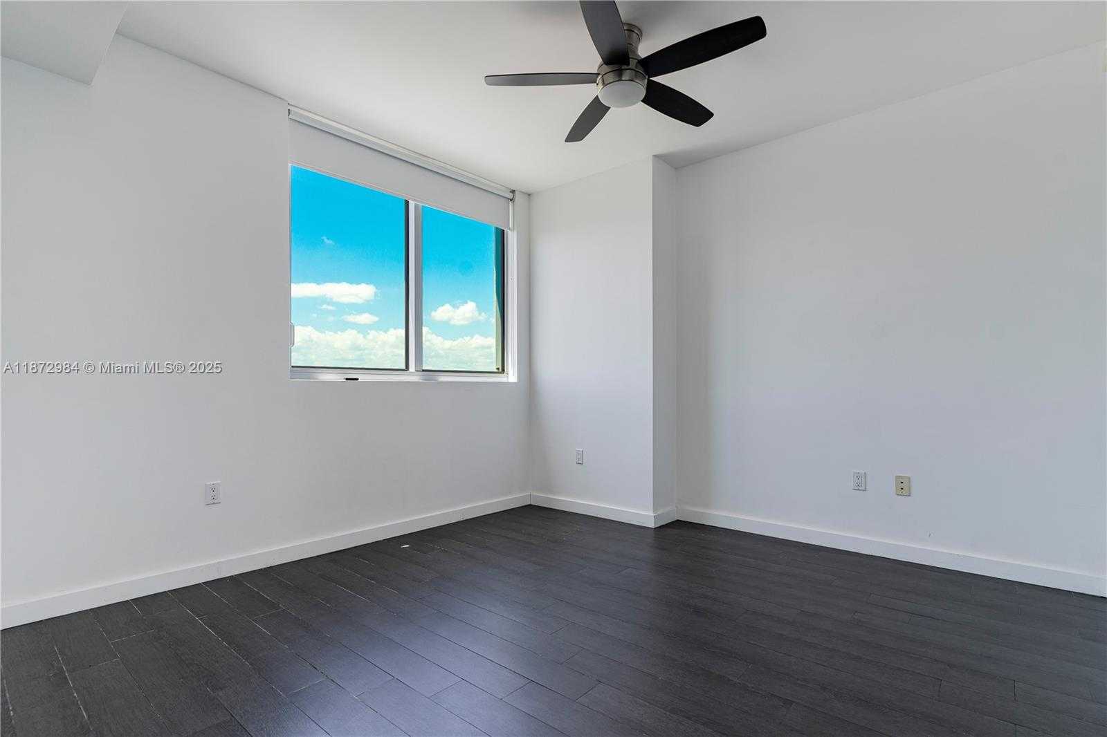 Small Image of 92 SOUTH WEST 3RD ST #4509, Miami Number 7
