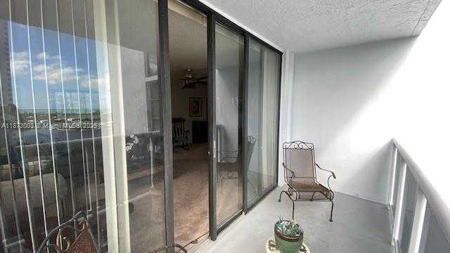 Small Image of 20505 EAST COUNTRY CLUB DR #1138, Aventura Number 3