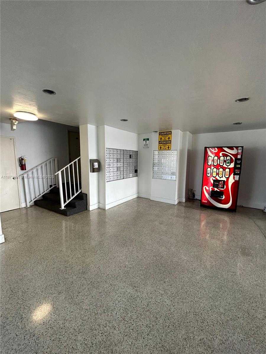 Small Image of 6484 INDIAN CREEK DR #303, Miami Beach Number 19