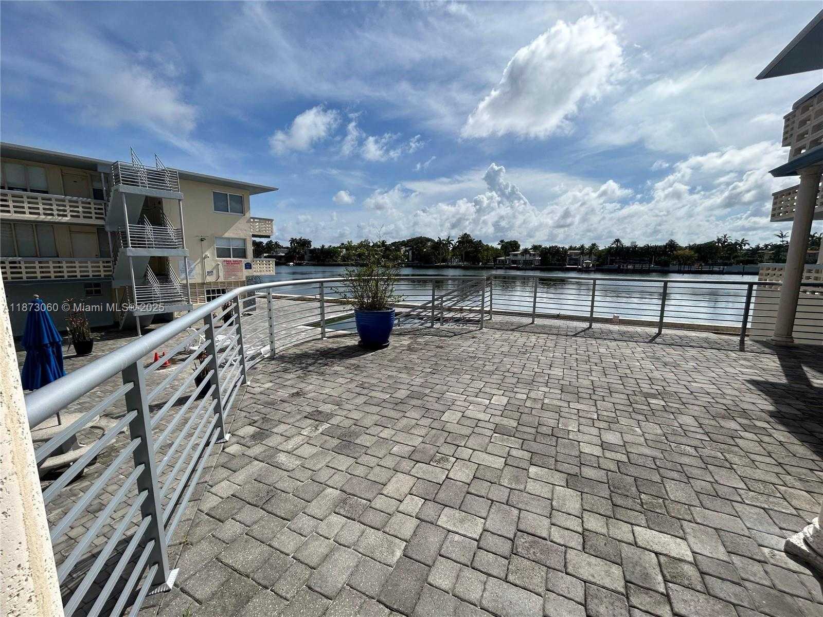 Small Image of 6484 INDIAN CREEK DR #303, Miami Beach Number 22
