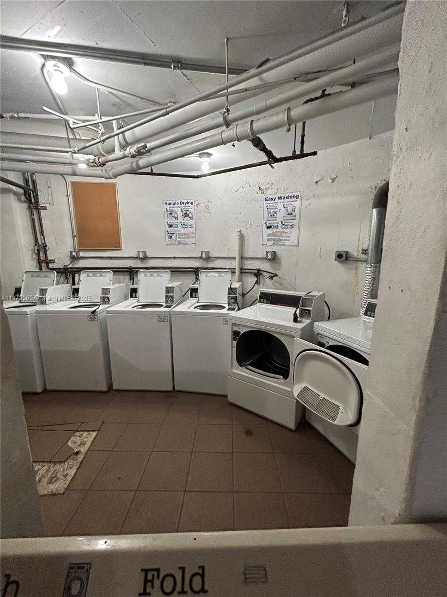 Small Image of 6484 INDIAN CREEK DR #303, Miami Beach Number 28