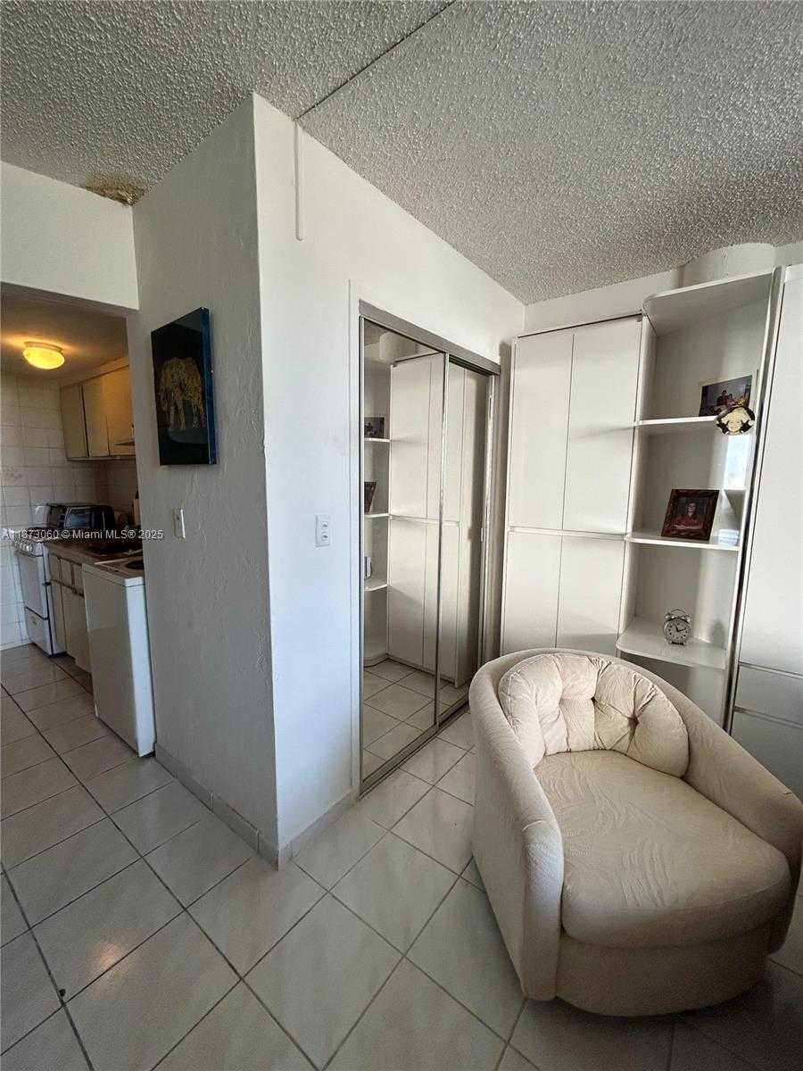 Small Image of 6484 INDIAN CREEK DR #303, Miami Beach Number 4