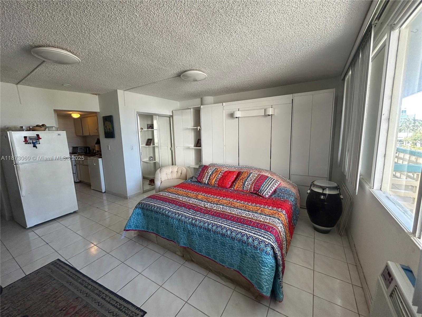 Small Image of 6484 INDIAN CREEK DR #303, Miami Beach Number 5