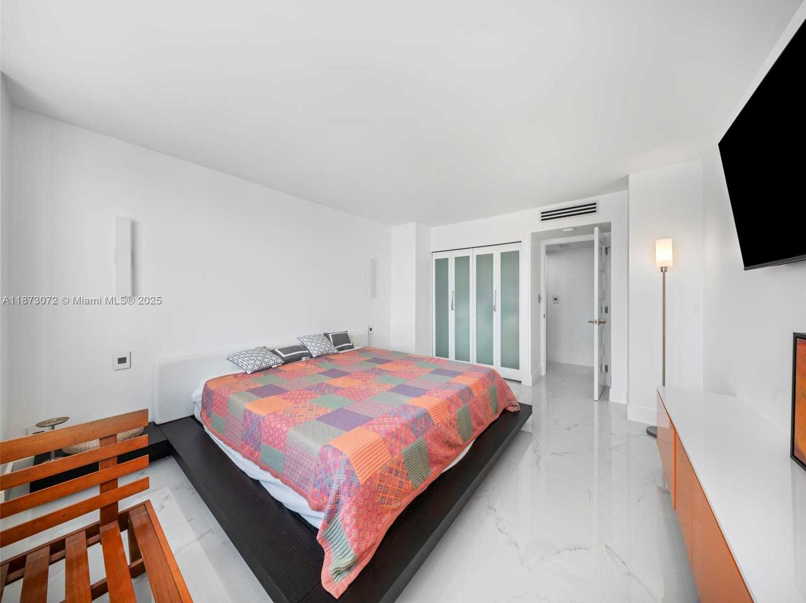 Small Image of 3180 SOUTH OCEAN DR #1101, Hallandale Beach Number 22