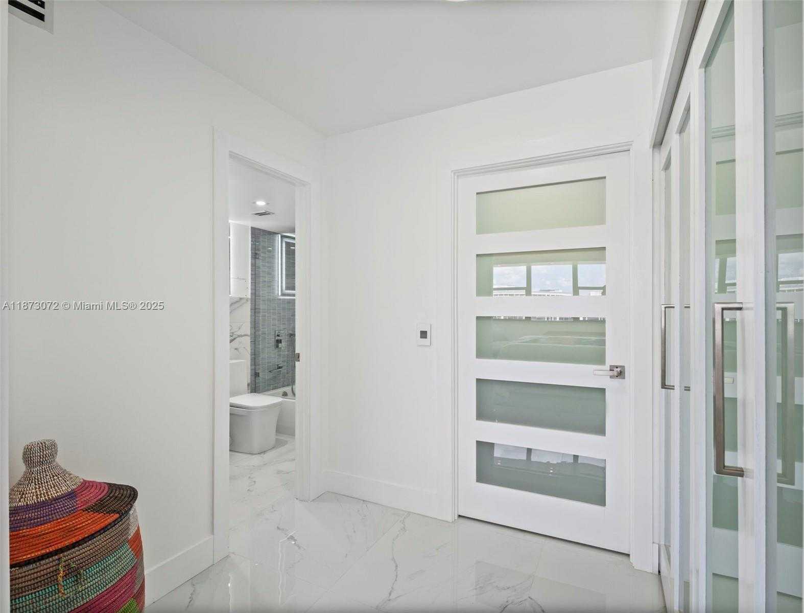 Small Image of 3180 SOUTH OCEAN DR #1101, Hallandale Beach Number 26