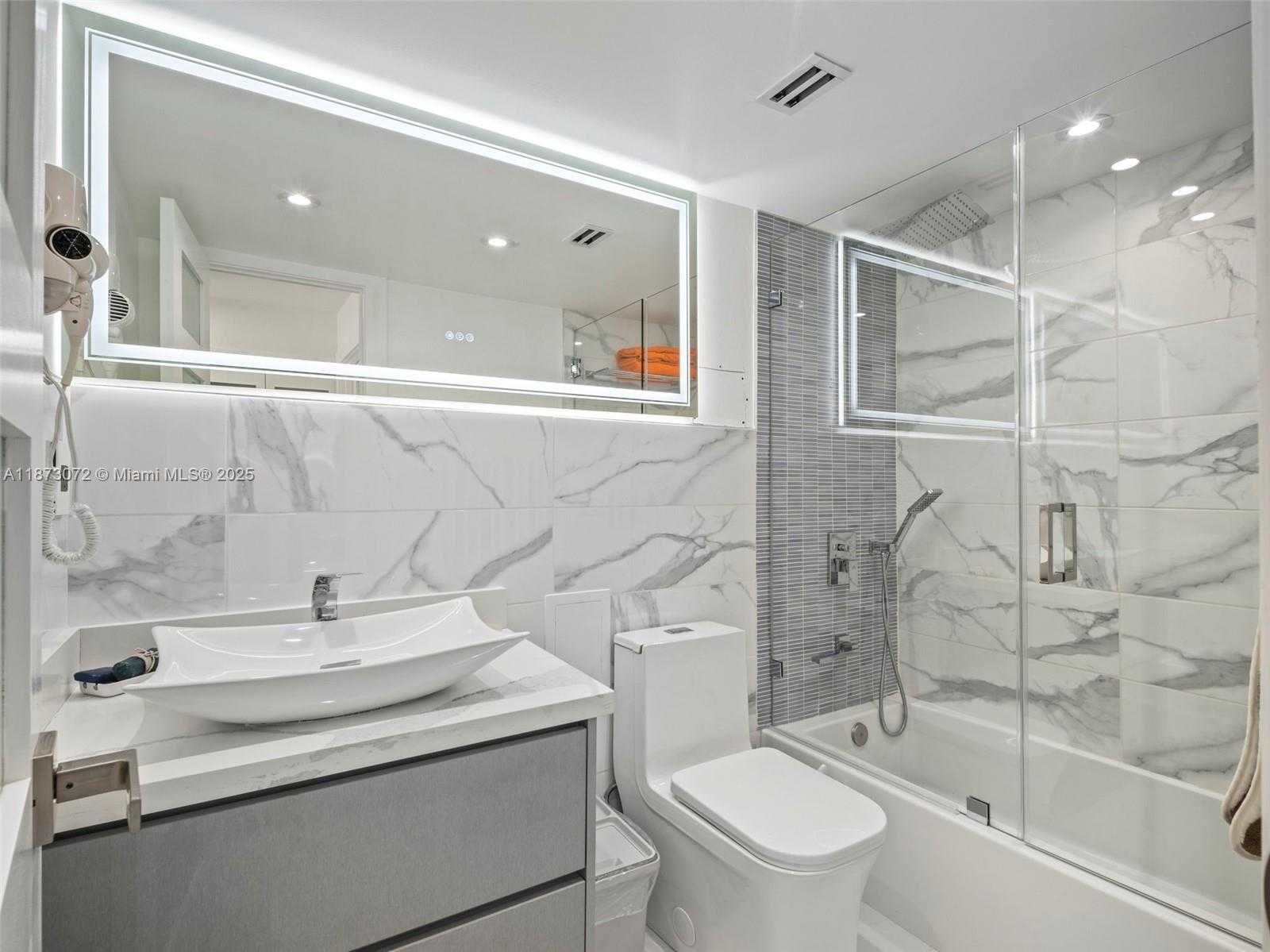 Small Image of 3180 SOUTH OCEAN DR #1101, Hallandale Beach Number 27