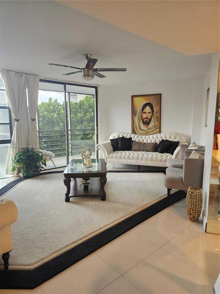 Small Image of 20400 WEST COUNTRY CLUB DR #315, Aventura Number 22