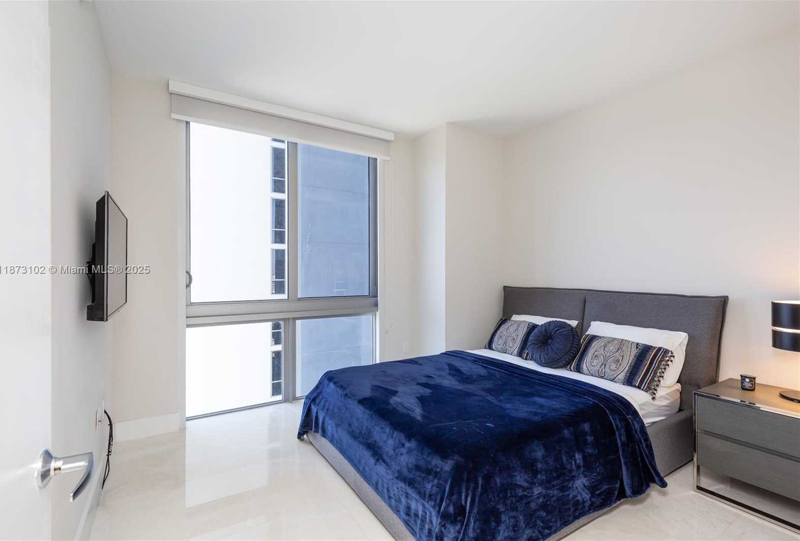 Small Image of 16385 BISCAYNE BLVD #1007, North Miami Beach Number 21