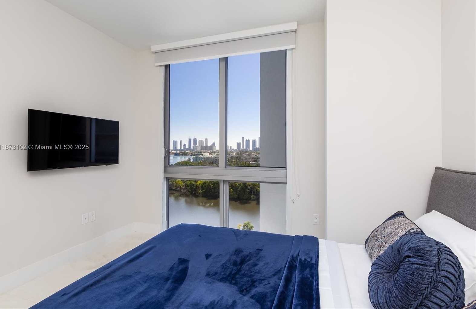 Small Image of 16385 BISCAYNE BLVD #1007, North Miami Beach Number 22