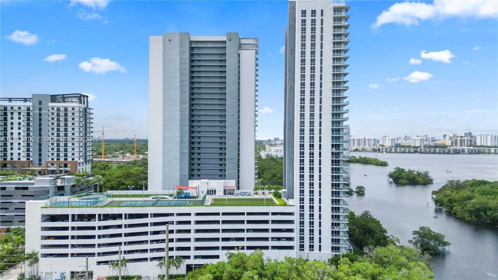 Small Image of 16385 BISCAYNE BLVD #1007, North Miami Beach Number 29