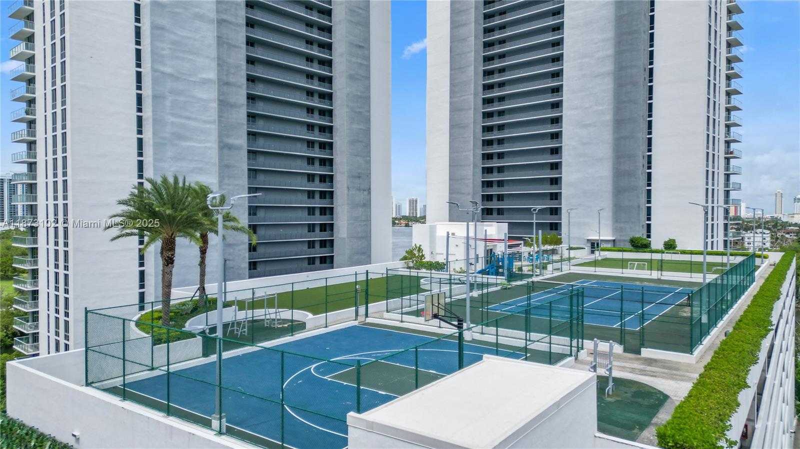Small Image of 16385 BISCAYNE BLVD #1007, North Miami Beach Number 33