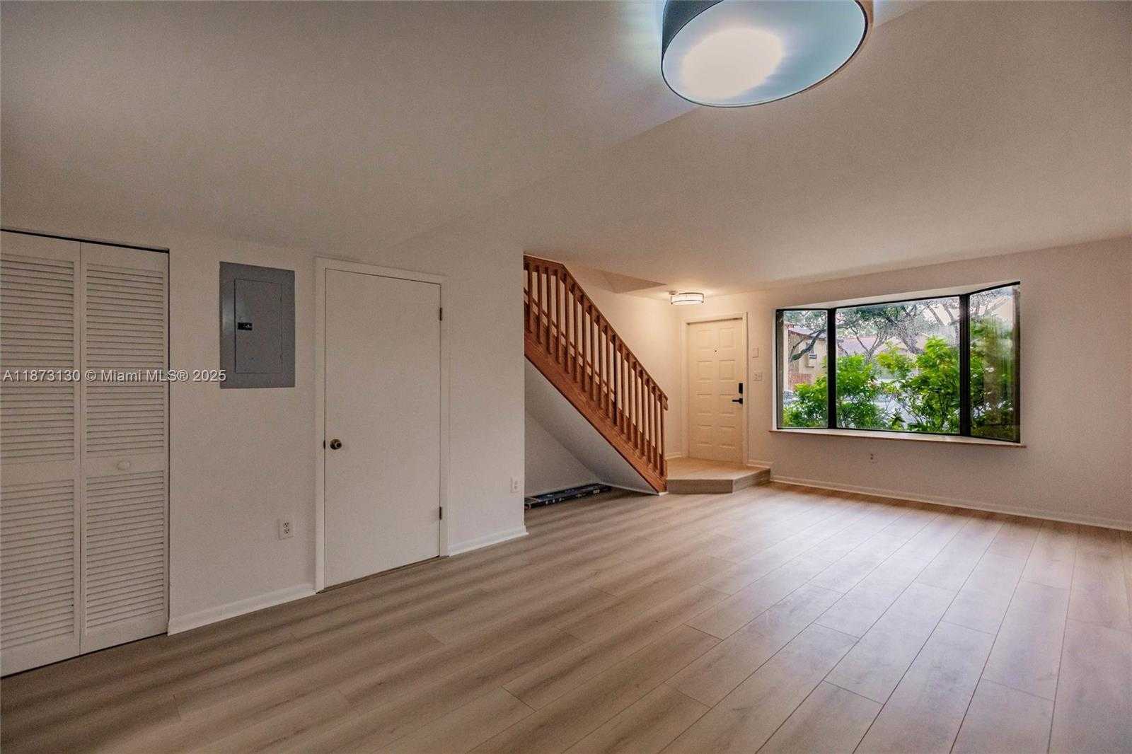 Small Image of 7820 SOUTH WEST 102ND LN, Miami Number 10