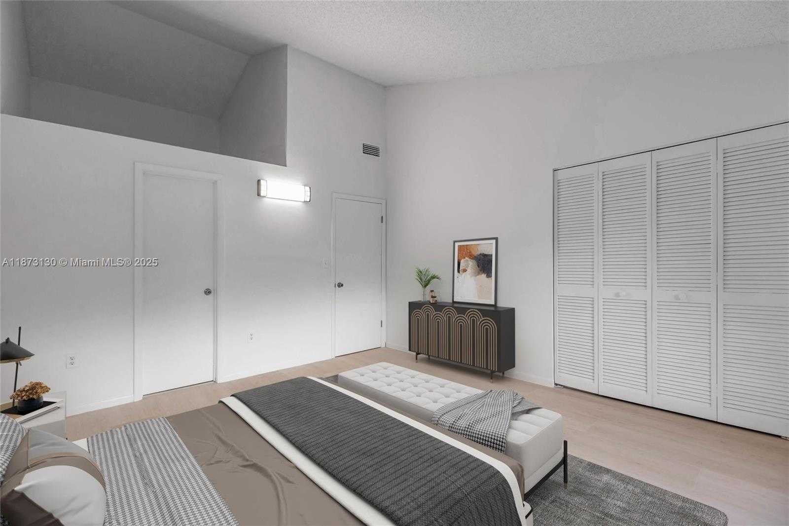 Small Image of 7820 SOUTH WEST 102ND LN, Miami Number 17