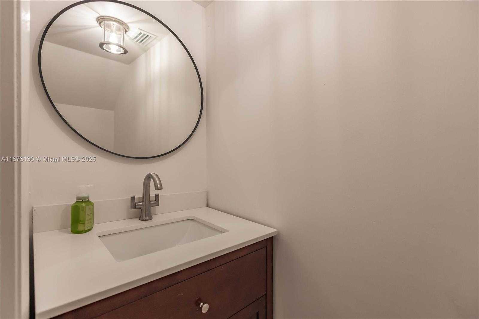 Small Image of 7820 SOUTH WEST 102ND LN, Miami Number 22