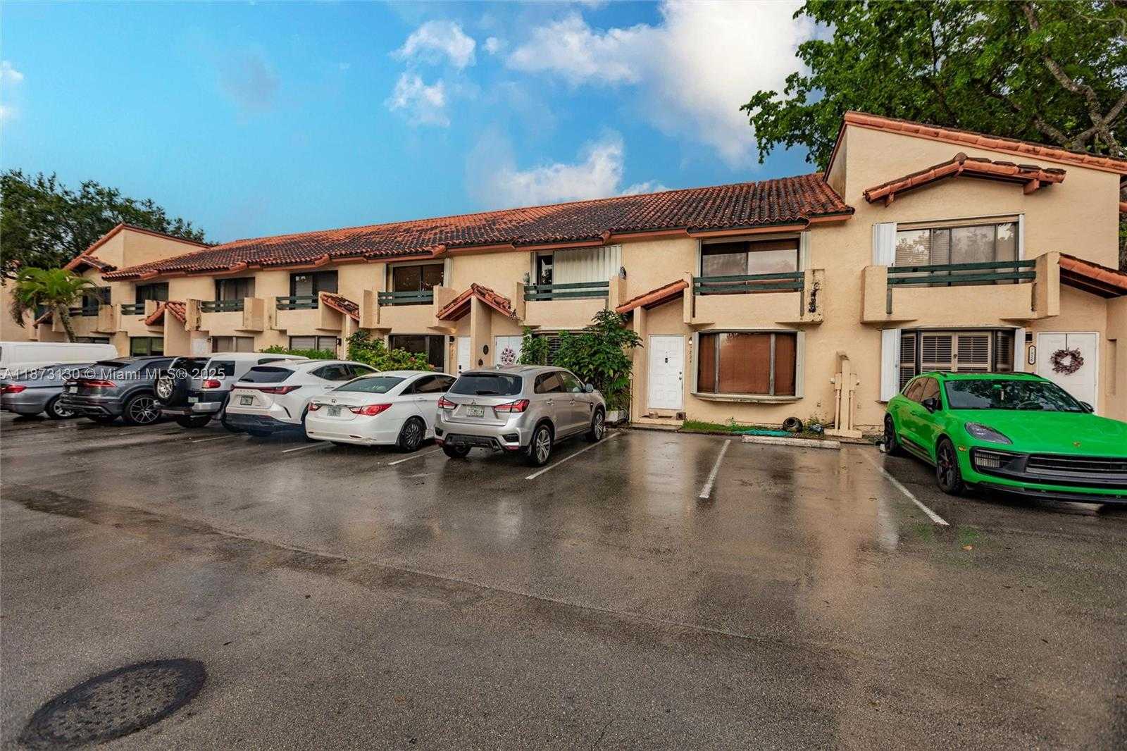 Small Image of 7820 SOUTH WEST 102ND LN, Miami Number 26