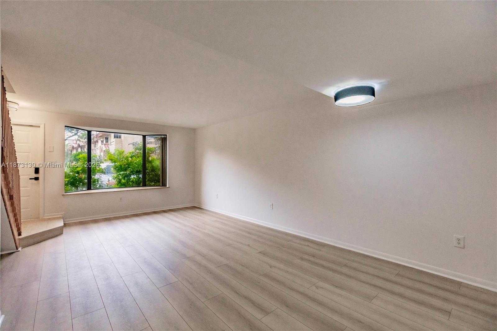 Small Image of 7820 SOUTH WEST 102ND LN, Miami Number 6