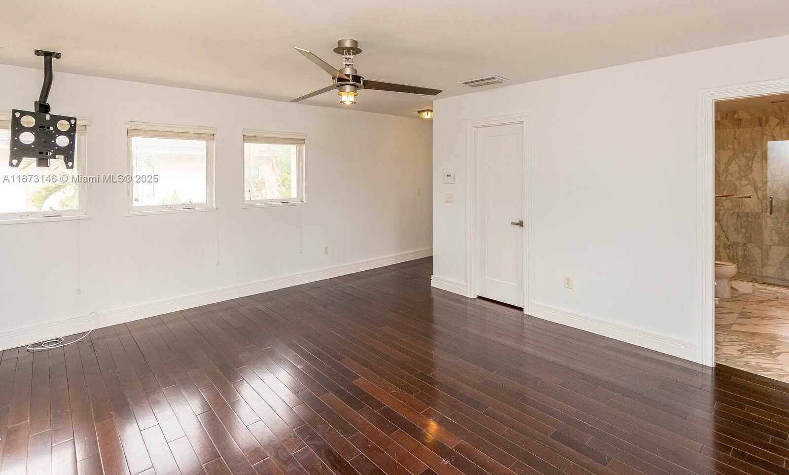 Small Image of 1310 SALZEDO ST #1310, Coral Gables Number 29