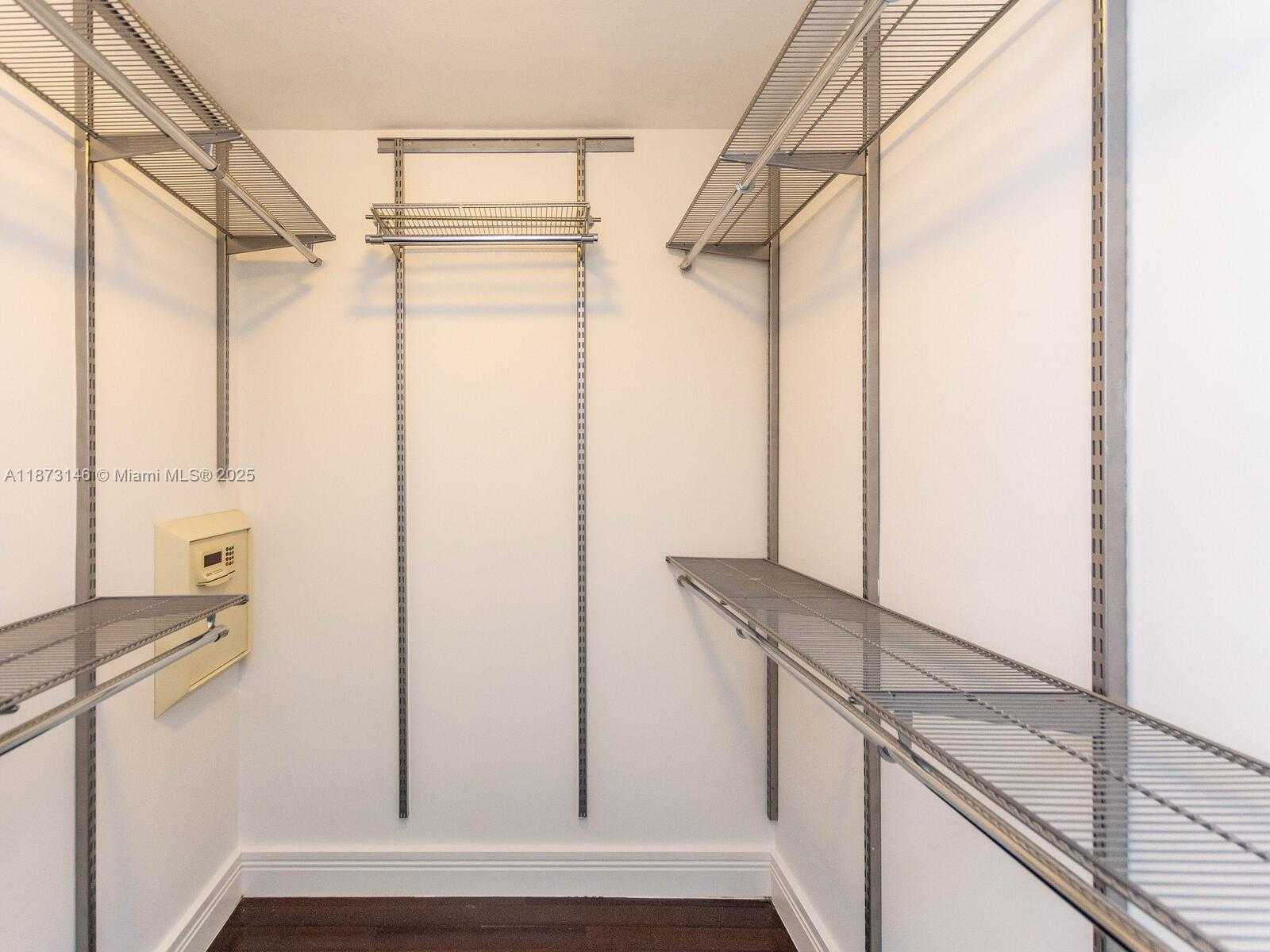 Small Image of 1310 SALZEDO ST #1310, Coral Gables Number 32