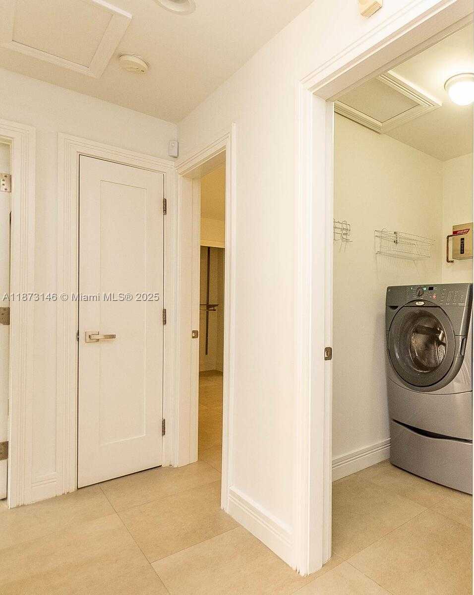Small Image of 1310 SALZEDO ST #1310, Coral Gables Number 33