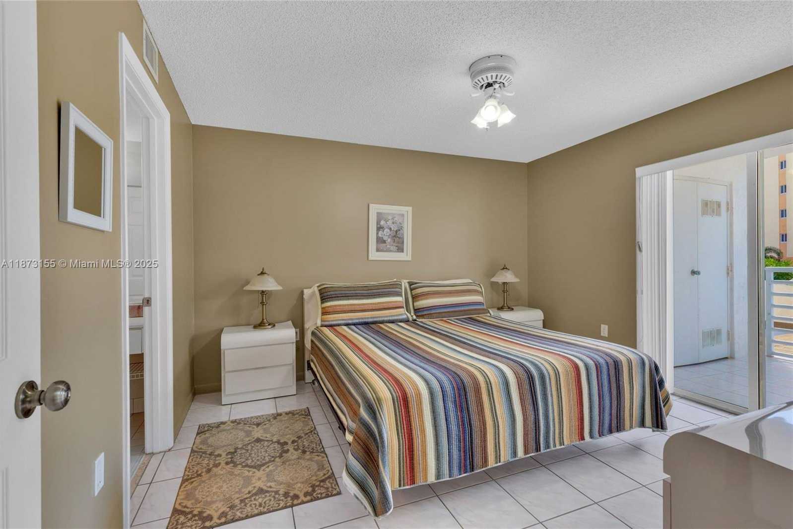 Small Image of 17801 NORTH BAY RD #210, Sunny Isles Beach Number 14