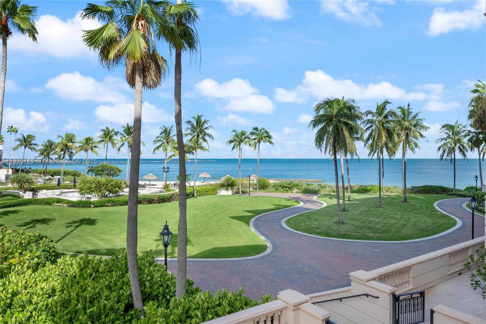 Small Image of 7921 FISHER ISLAND DR #7921, Miami Beach Number 14