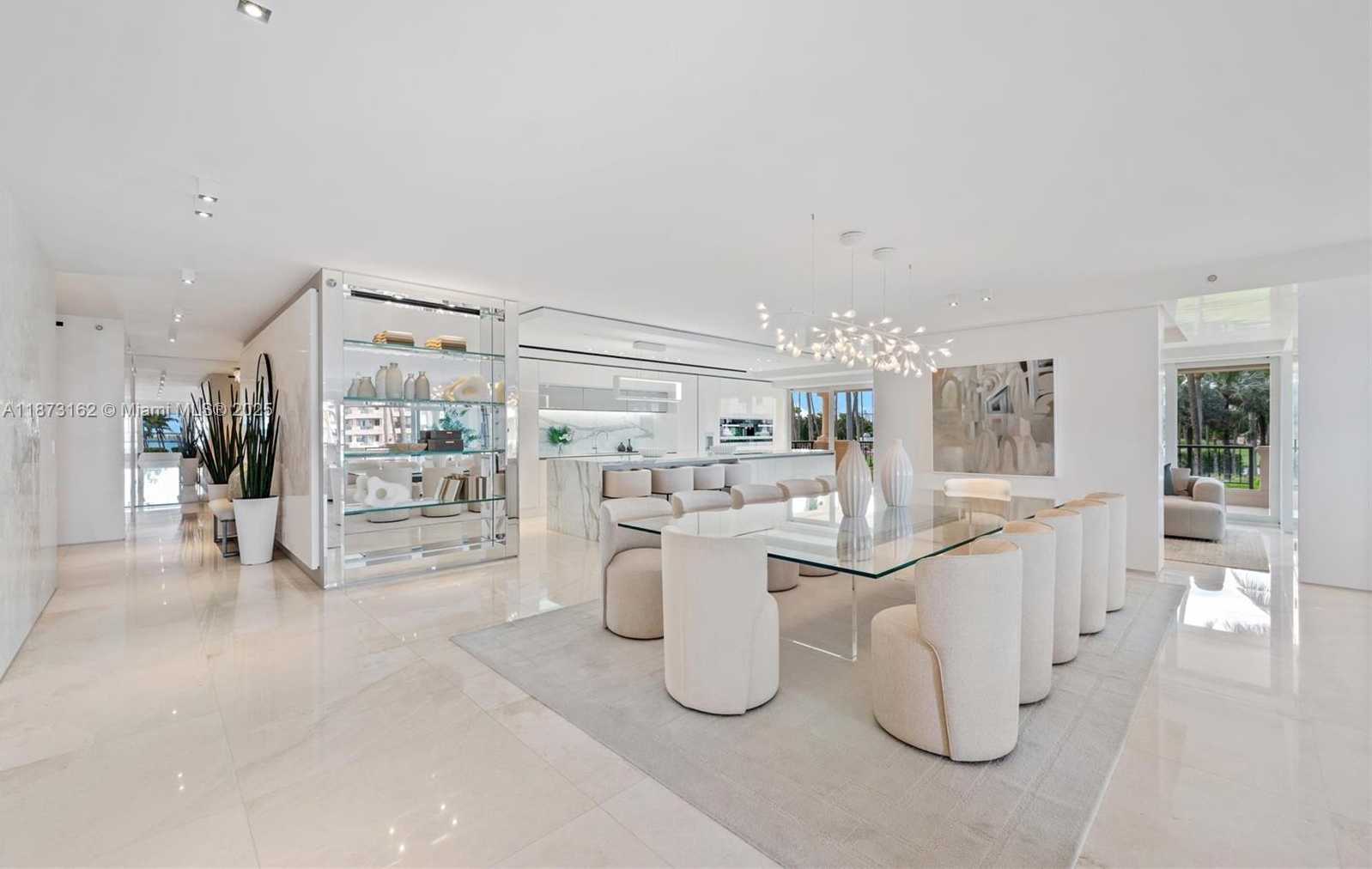 Small Image of 7921 FISHER ISLAND DR #7921, Miami Beach Number 15