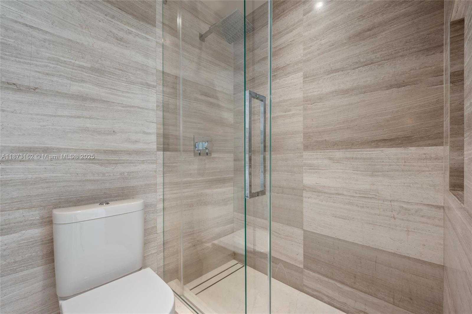 Small Image of 7921 FISHER ISLAND DR #7921, Miami Beach Number 36
