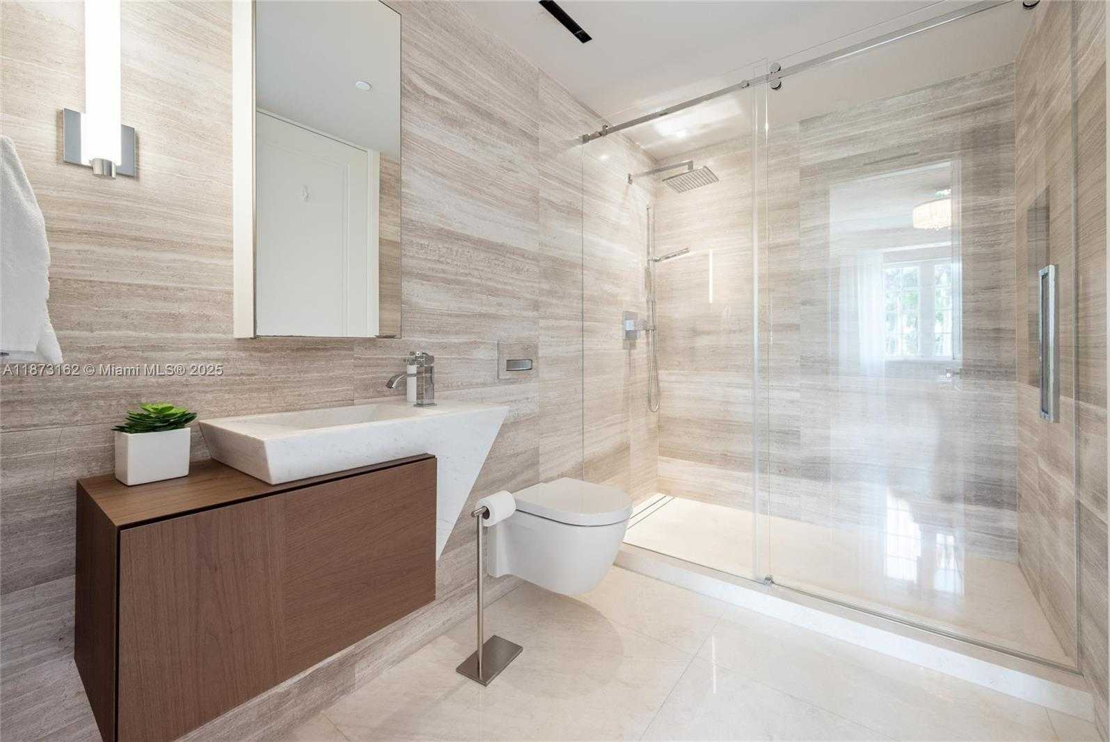 Small Image of 7921 FISHER ISLAND DR #7921, Miami Beach Number 39