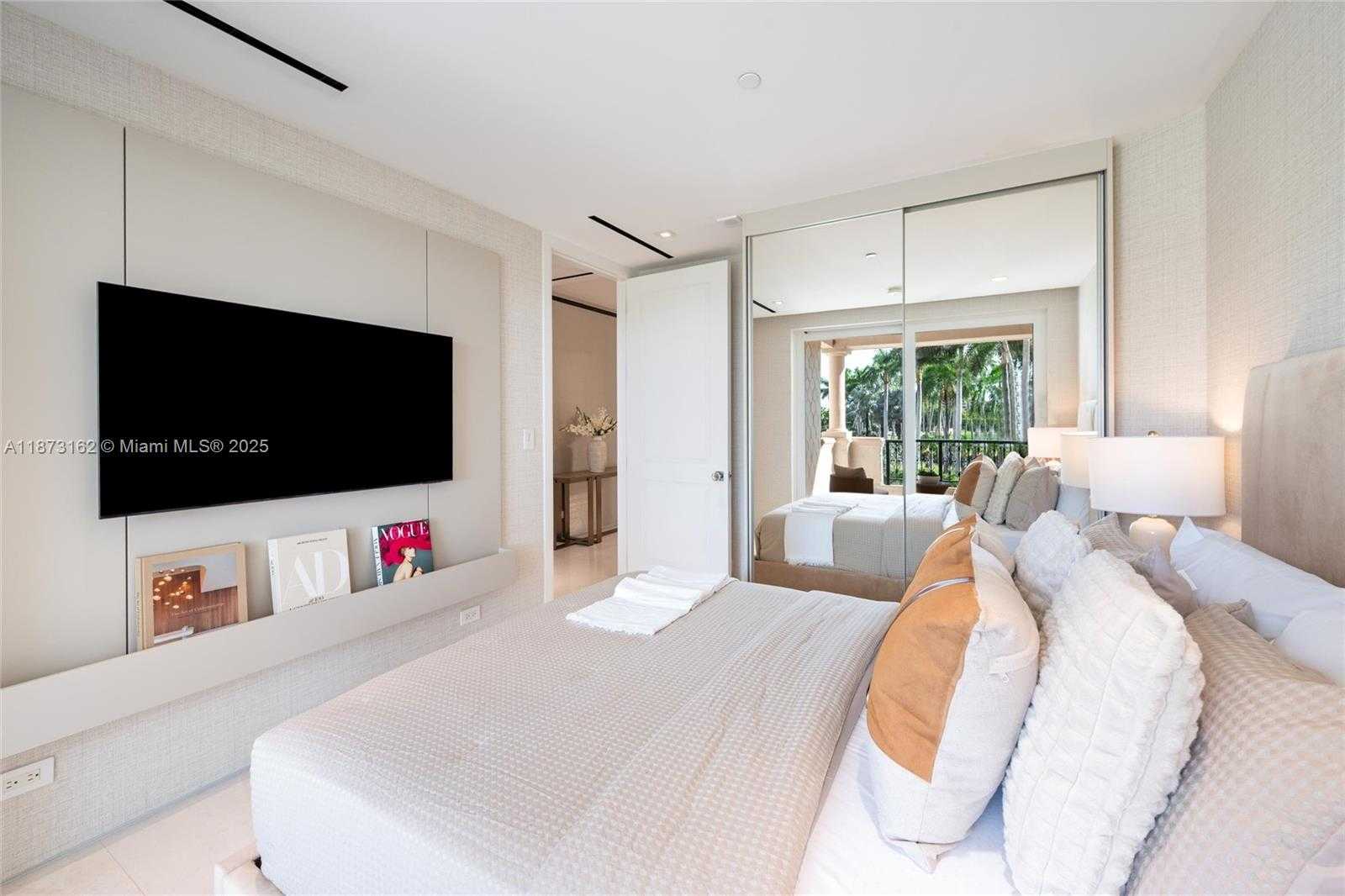 Small Image of 7921 FISHER ISLAND DR #7921, Miami Beach Number 42
