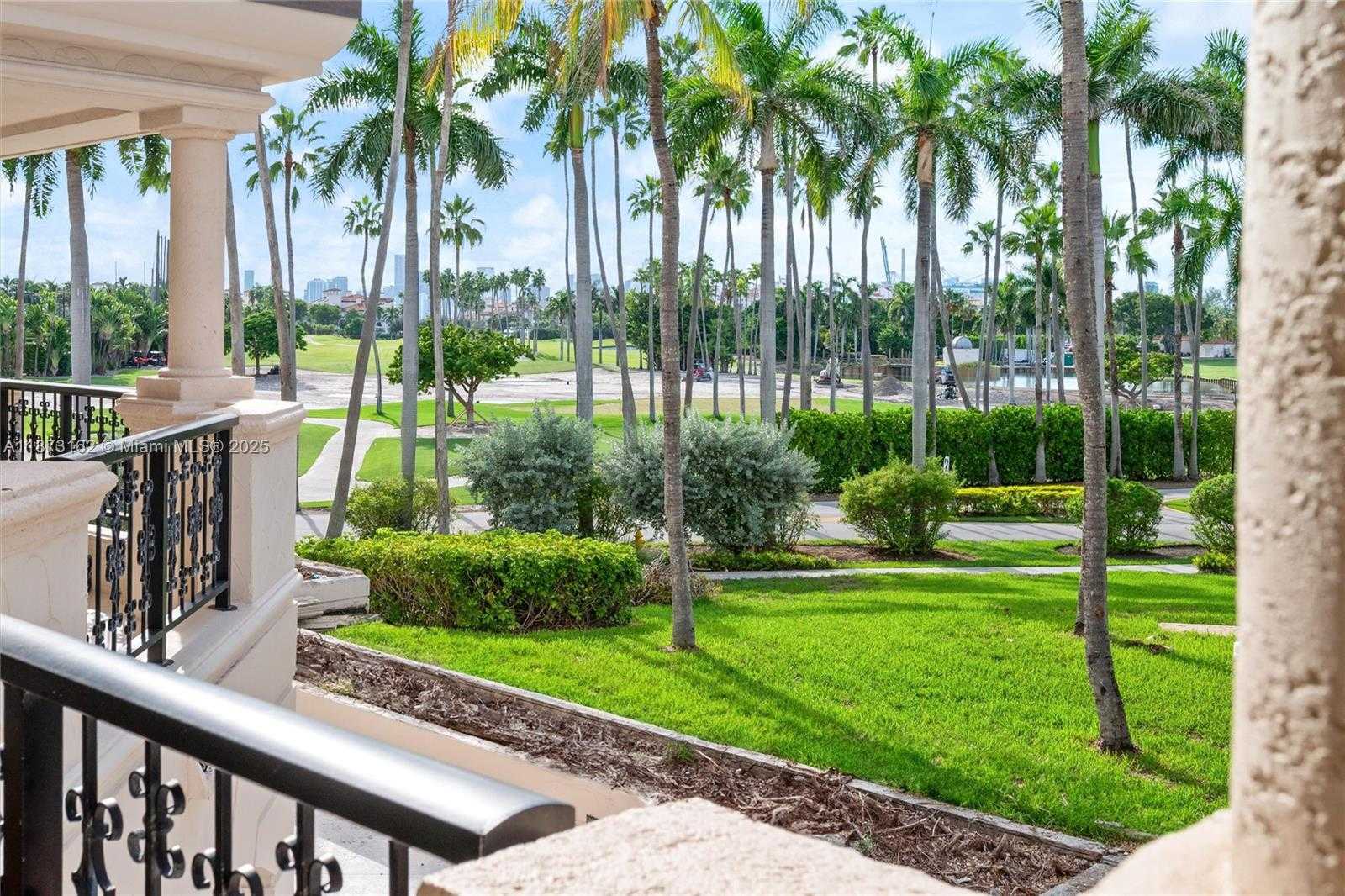 Small Image of 7921 FISHER ISLAND DR #7921, Miami Beach Number 49