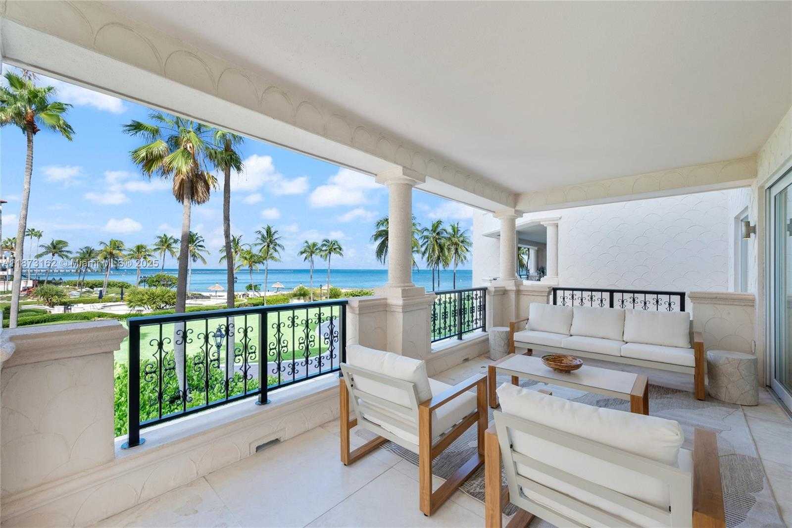 Small Image of 7921 FISHER ISLAND DR #7921, Miami Beach Number 5