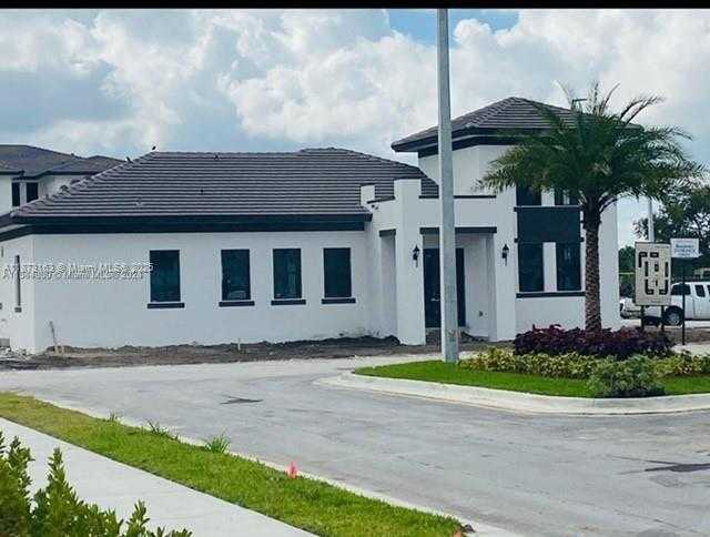 Small Image of 15650 SOUTH WEST 136TH ST #110, Miami Number 6