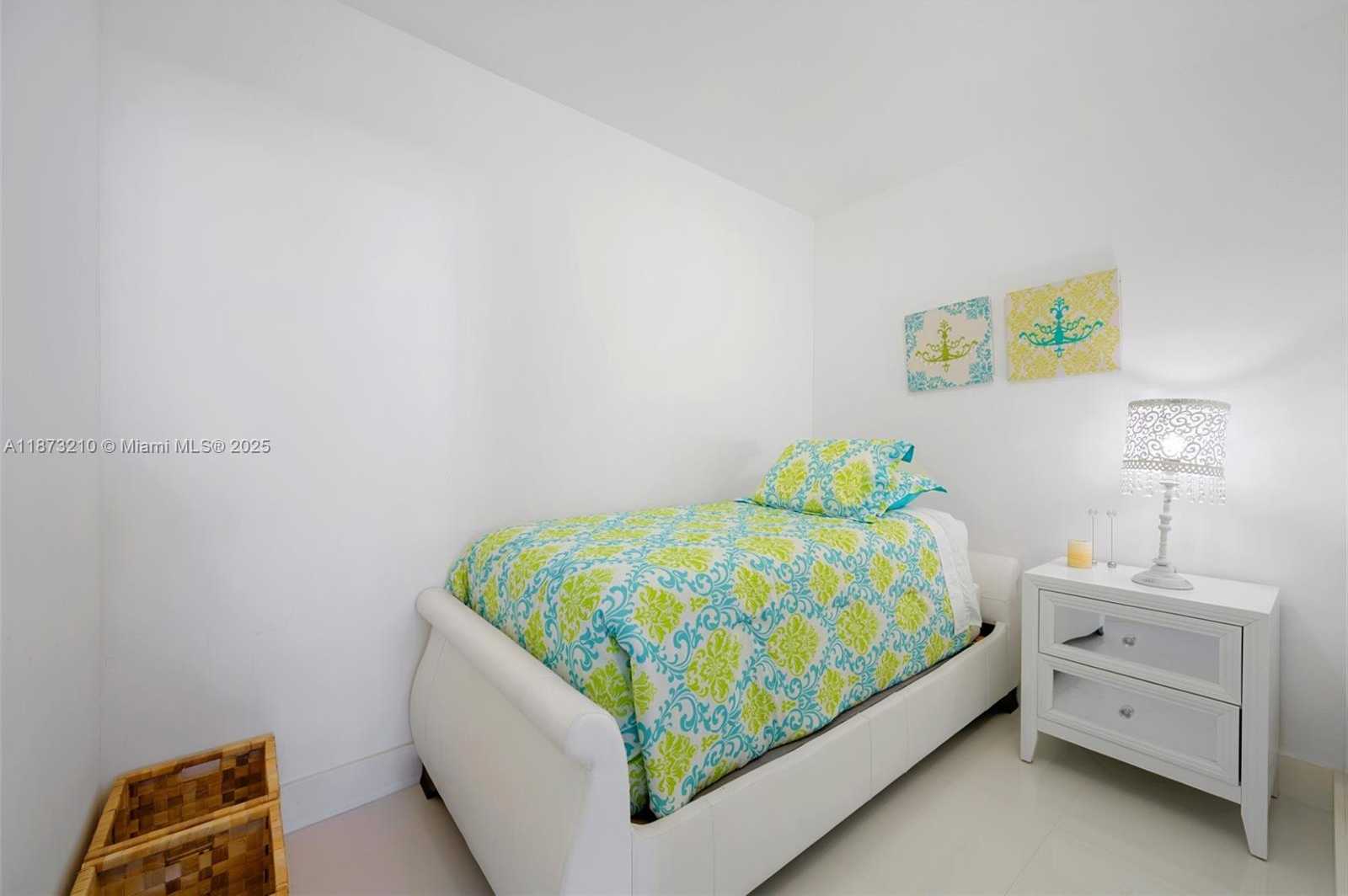 Small Image of 19370 COLLINS AVE #902, Sunny Isles Beach Number 13