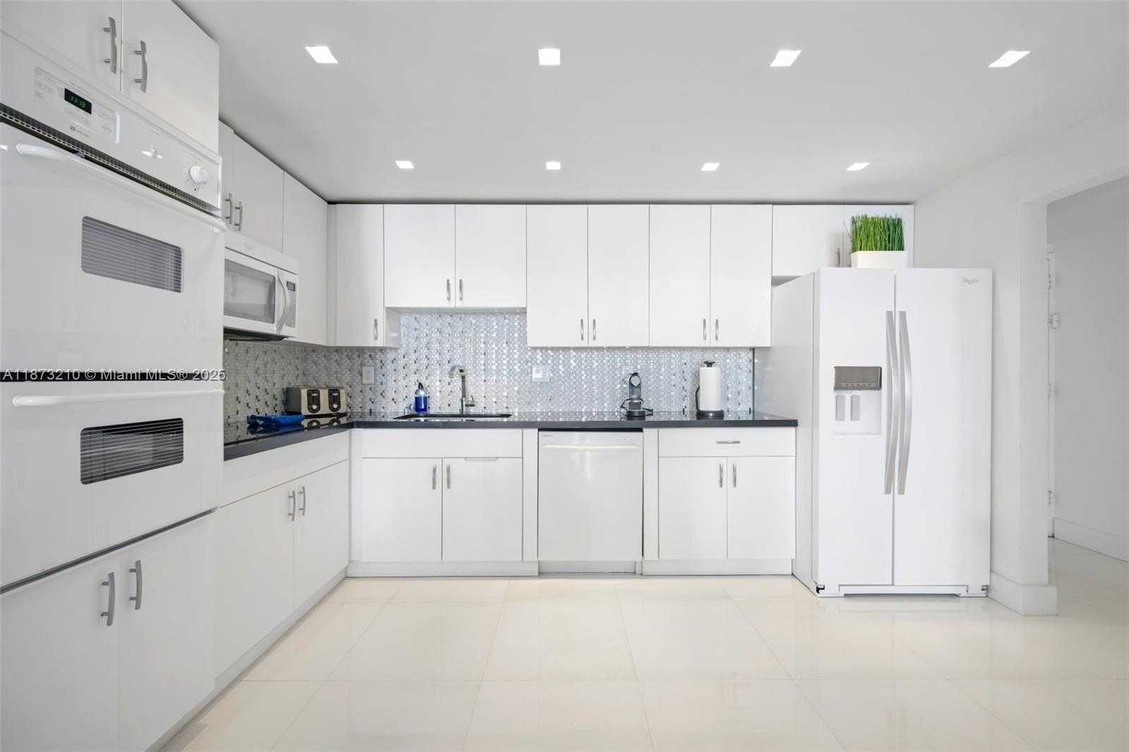 Small Image of 19370 COLLINS AVE #902, Sunny Isles Beach Number 8