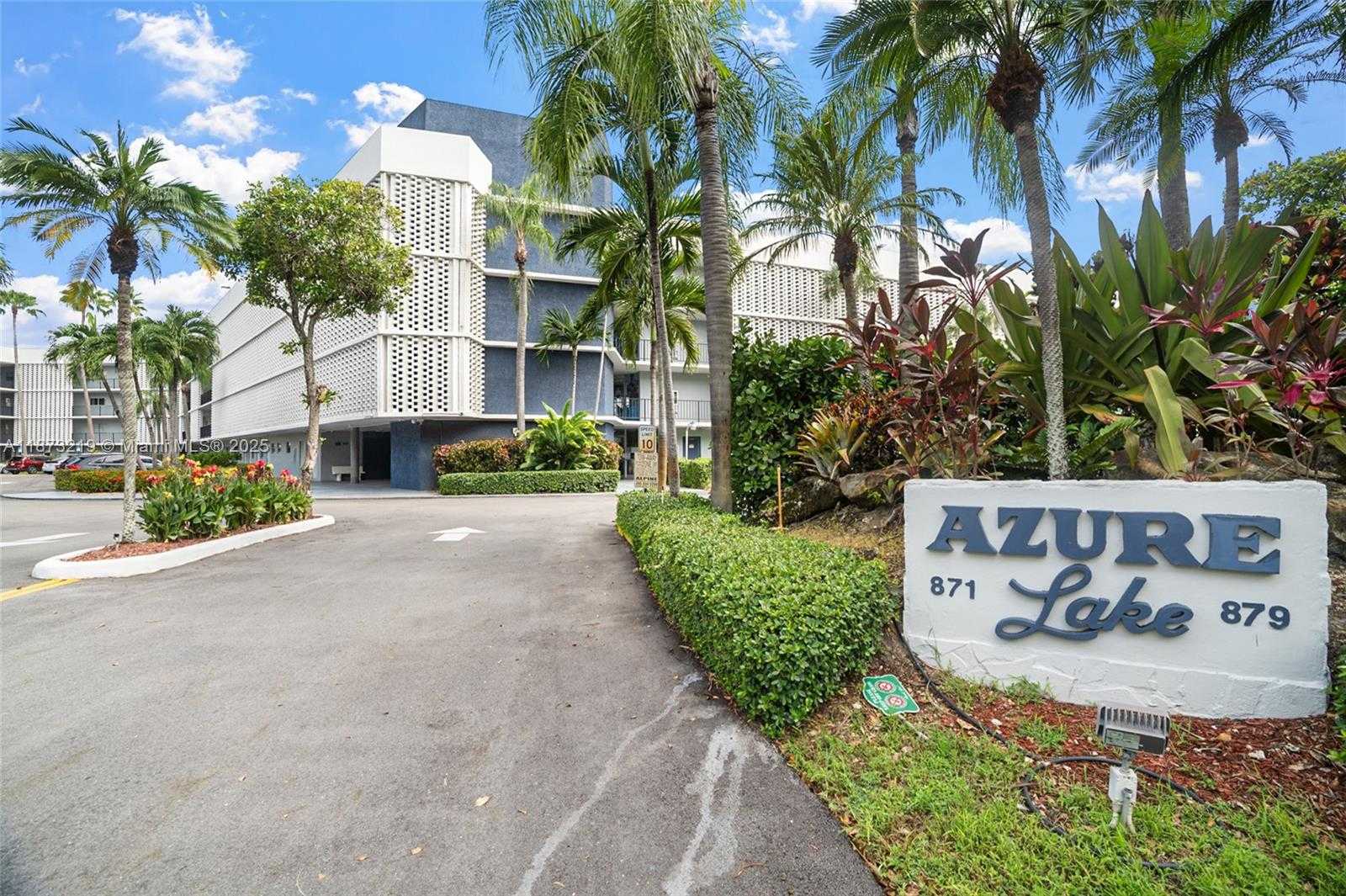 Small Image of 879 NORTH EAST 195TH ST #228, Miami Number 2