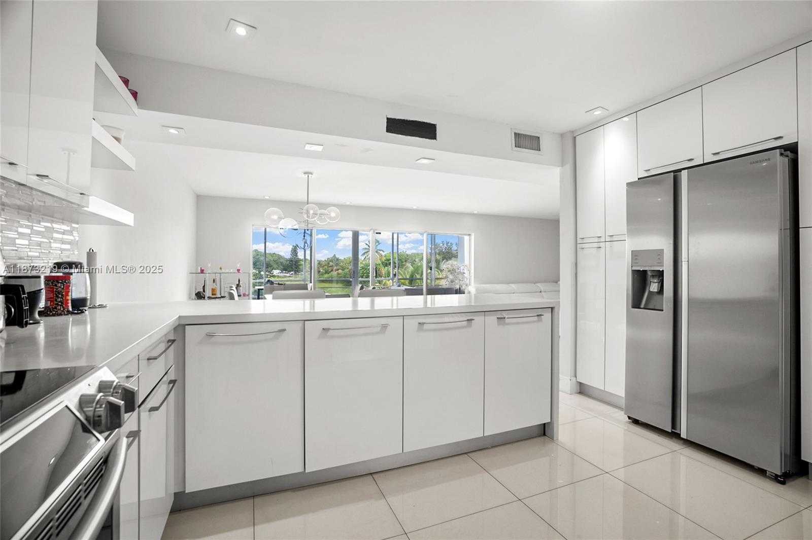 Small Image of 879 NORTH EAST 195TH ST #228, Miami Number 20