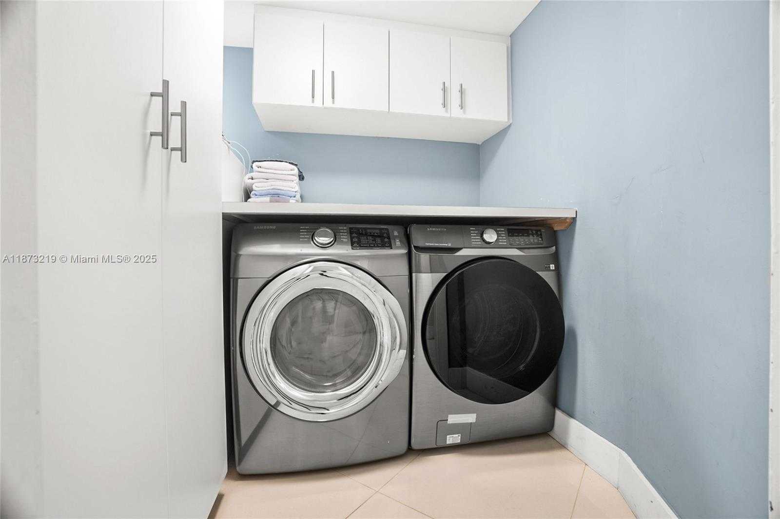 Small Image of 879 NORTH EAST 195TH ST #228, Miami Number 24