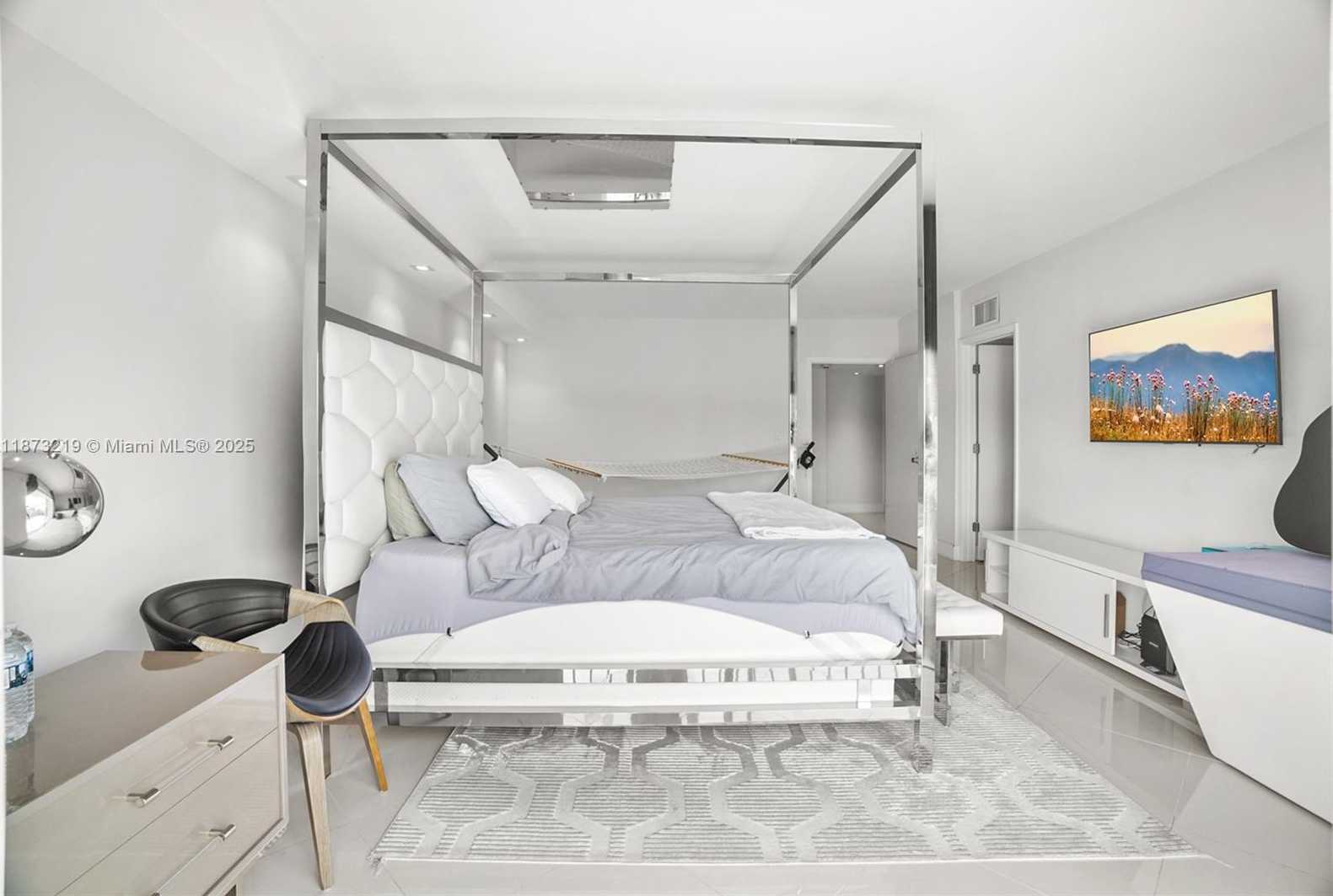 Small Image of 879 NORTH EAST 195TH ST #228, Miami Number 29