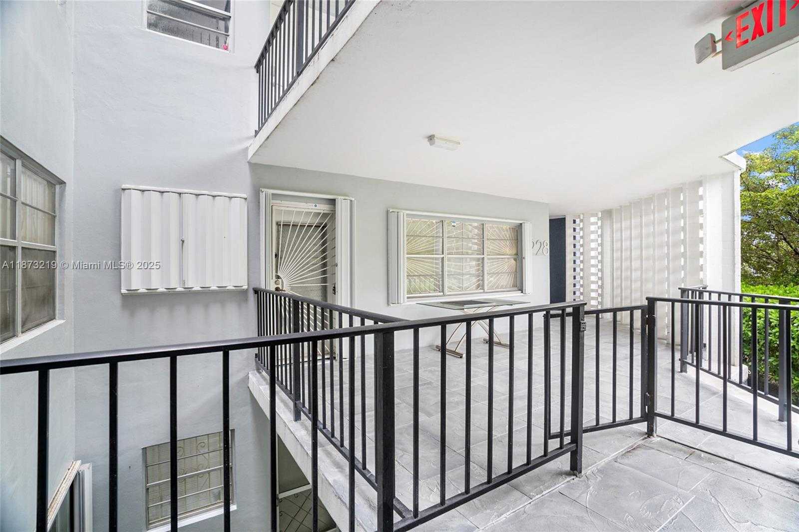 Small Image of 879 NORTH EAST 195TH ST #228, Miami Number 3