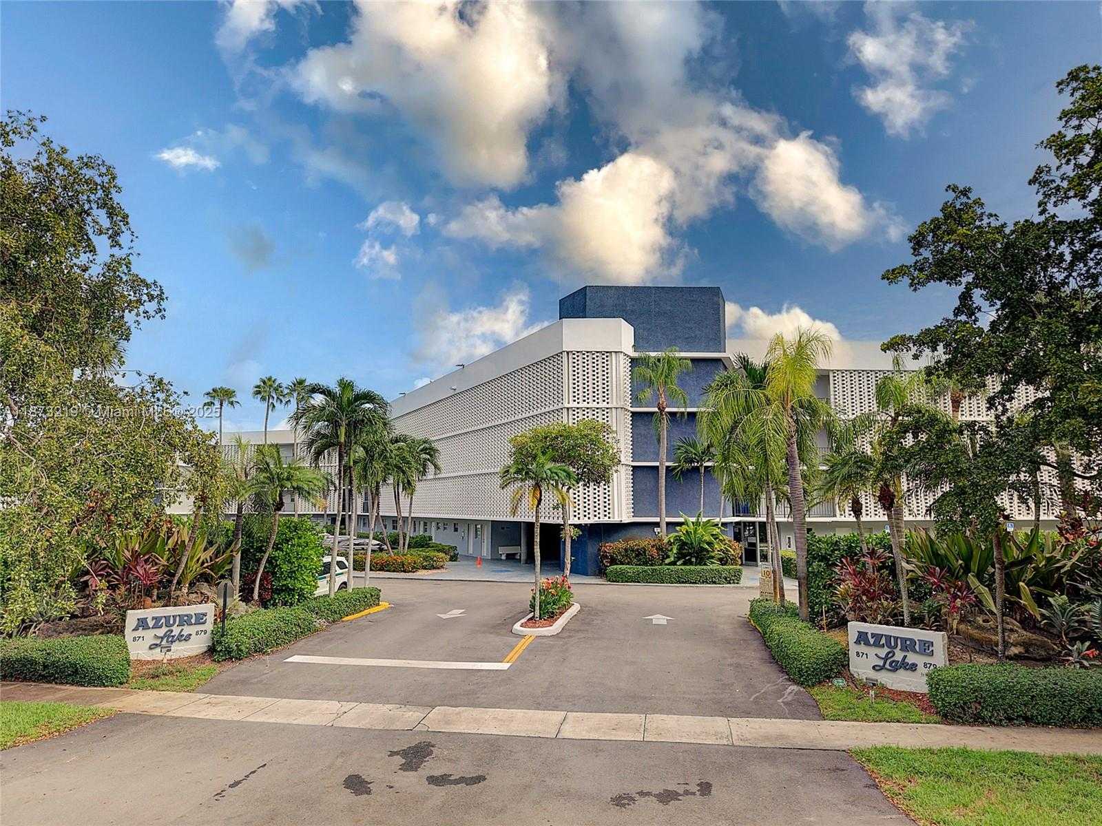 Small Image of 879 NORTH EAST 195TH ST #228, Miami Number 38