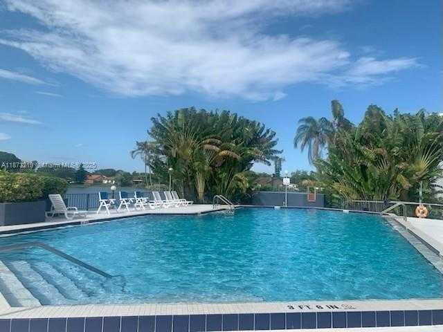 Small Image of 879 NORTH EAST 195TH ST #228, Miami Number 43